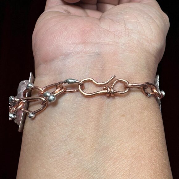 Handcrafted Copper Bracelet With Quartz Crystals & Hammered Metal Plates Artisan - Picture 4 of 12